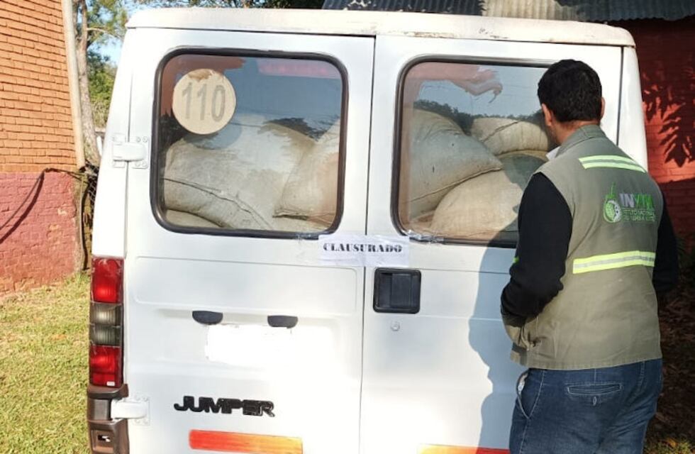 Capioví: secuestran raídos de yerba canchada sin documentación