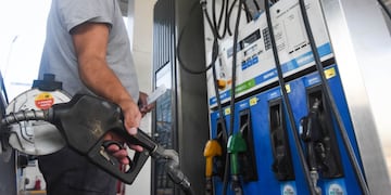 Extienden a docentes jujeños el beneficio de descuentos en combustibles