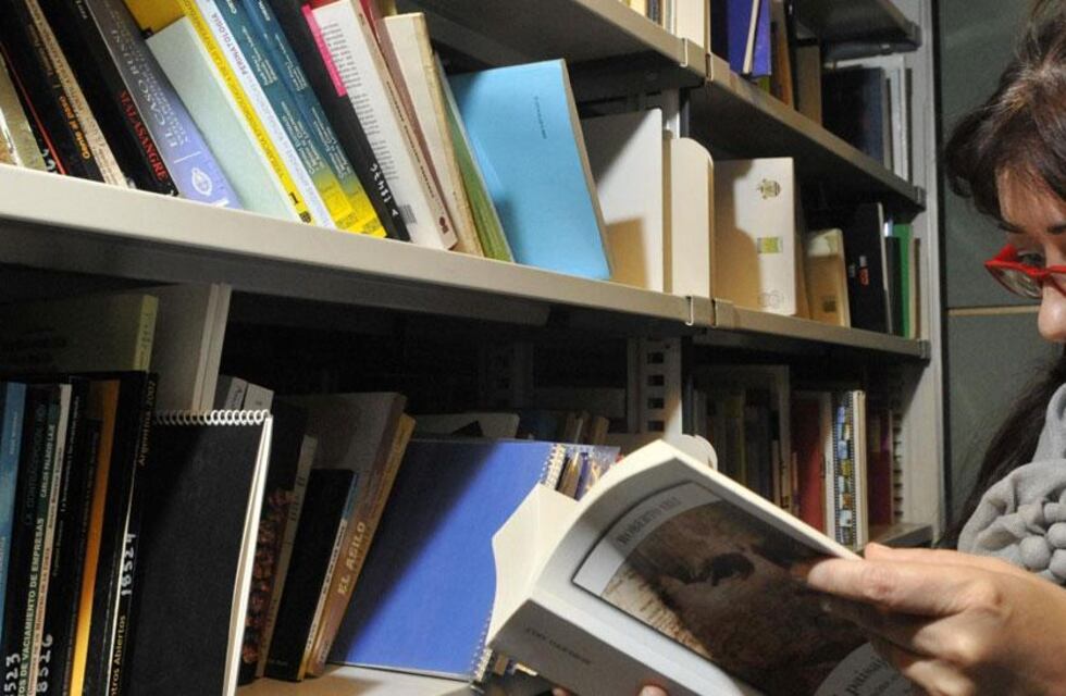 “Letra más Letra” de Guaymallén expone los poemas de Eduardo Quiroga