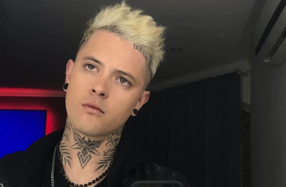 Marcos Olaguibet cautivó a Mau y Ricky y a dos ex miembros de Carajo al reversionar sus temas