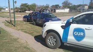 Patrulleros de la GUR y de la Policía