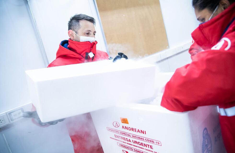 Vacunas en Argentina: arribaron 549 mil dosis de AstraZeneca