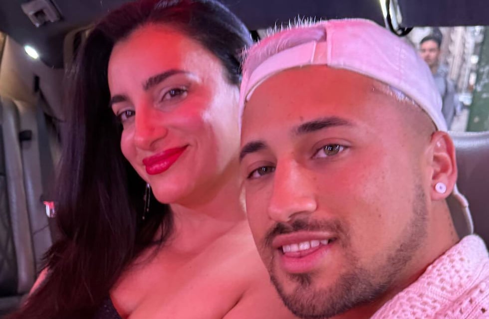 Besos en La Gran Pelea: Yao Cabrera llevó a la mamá de Tomás Holder en limusina