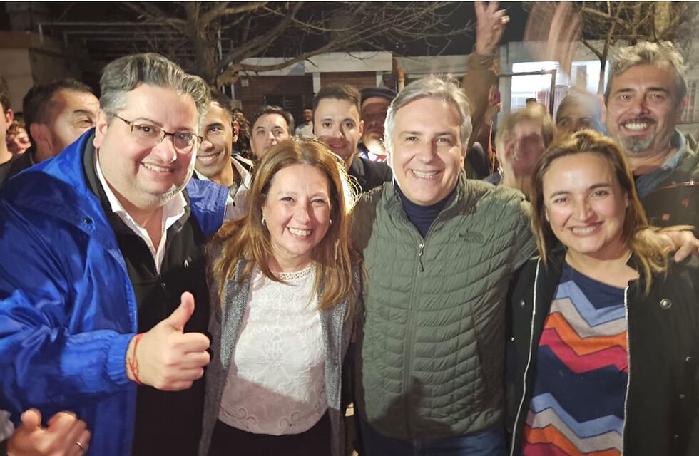 Elecciones 2023: ganó el PJ en Colonia Caroya y Martín Llaryora estuvo en los festejos