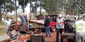 Jornada de limpieza en Wanda por el comité de la cuenca del arroyo Tupicuá