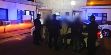 Dos demorados y un detenido por intentar cometer un ilícito con un arma de juguete en Oberá.