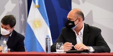 El rafaelino firmó un acuerdo de asistencia alimentaria junto al ministro de Desarrollo Social de la Nación, Daniel Arroyo\u002E (@gobsantafe)