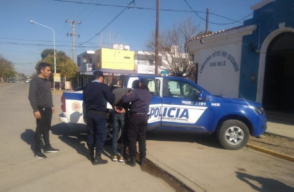 Fue al sepelio de su novia, la Policía interrumpió el cortejo y lo detuvo por robos