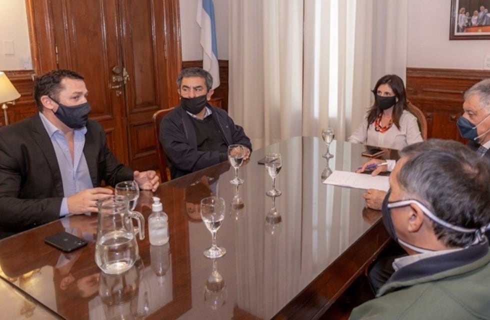 Flexibilización en Tucumán: evalúan con gremios estatales el retorno a la actividad