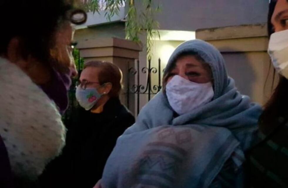 Córdoba insegura: tuvo que simular estar muerta para que dejen de golpearla en el asalto