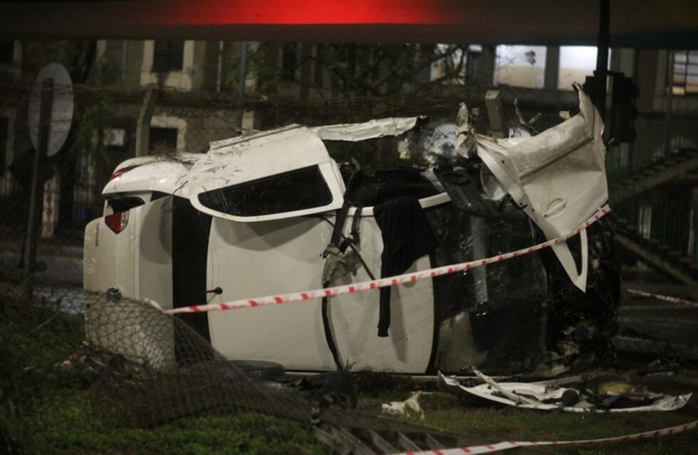 Manejaba a 170 km/h, perdió el control y cayó desde la General Paz