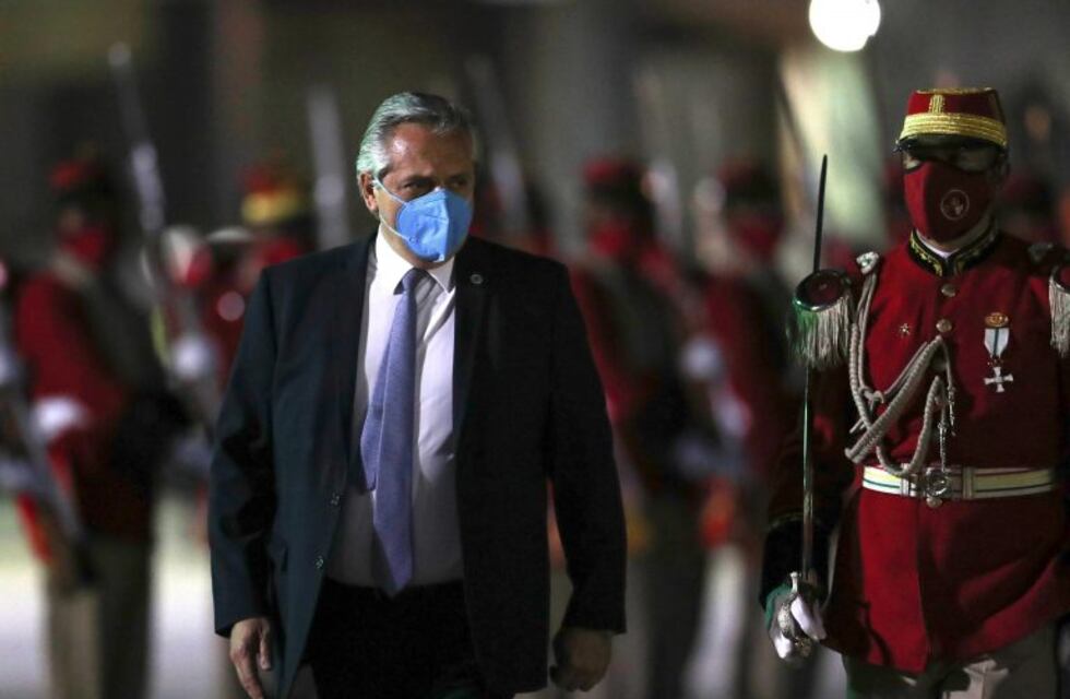 Gustavo Beliz tiene coronavirus e hisoparon a Alberto Fernández: el test dio negativo