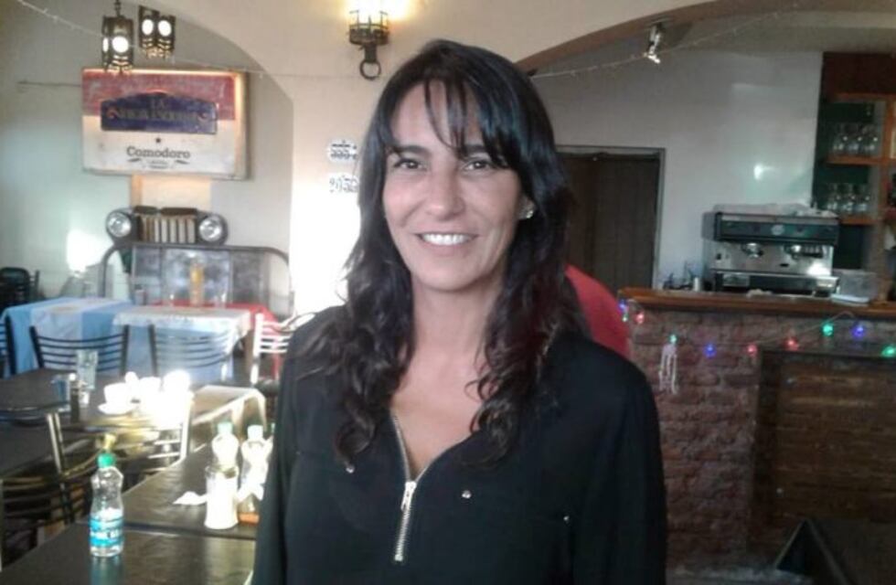 Natalia De La Sota estuvo en el homenaje a su padre en Arroyito