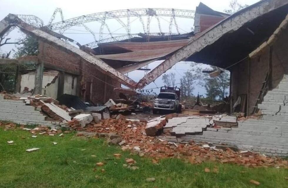 Temporal provocó destrozos en el interior