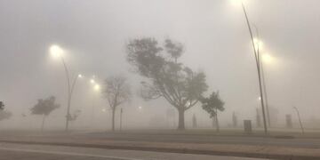 Por la baja visibilidad en Rosario se recomienda viajar con precaución.