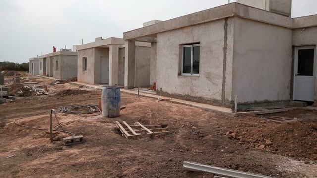 Construcción de casas de planes municipales en La Para\u002E (Municipio de La Para)