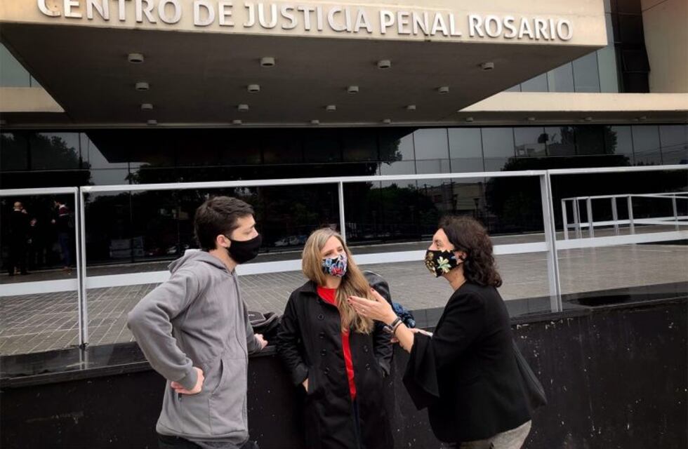 Cruce entre la Fiscalía y la querella por la difusión de fotos del crimen de Trasante