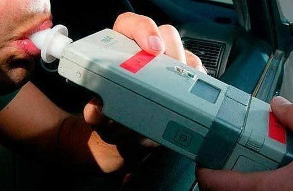 Lo detuvieron por conducir totalmente ebrio en Ruta N°9