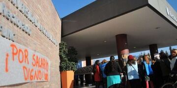 Los docentes universitario de Mendoza seguirán de paro\u002E