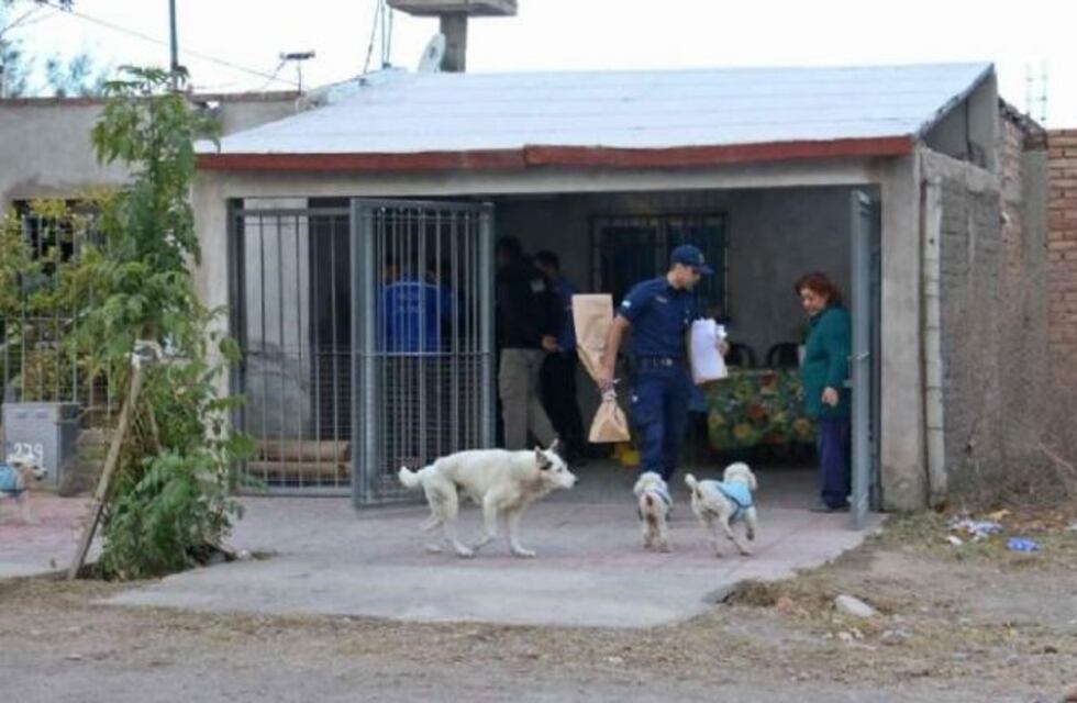 Un hombre se atrincheró y amenazó con matar a su madre
