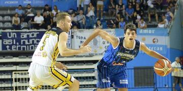 Victoria de Comunicaciones ante Peñarol