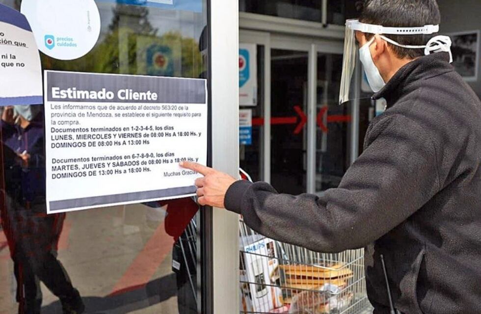 Mendoza regresaría a las salidas según la terminación del DNI