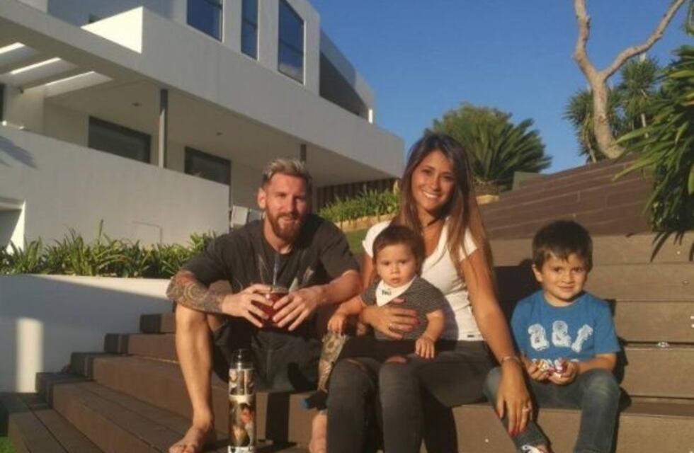Cómo es la lujosa mansión en la que descansa Lionel Messi en Barcelona