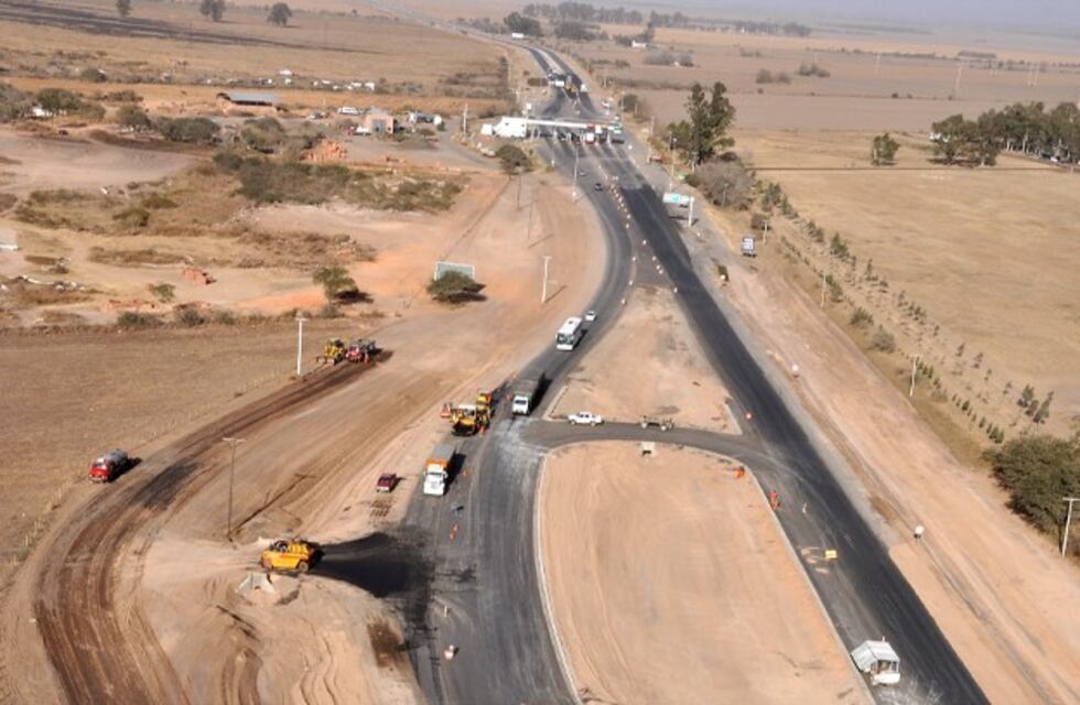 Salvo por el tramo del perilago, en seis meses terminarían la autovía Río Cuarto Córdoba