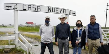 La familia Etchevehere en la movilización contra la toma de terrenos en Entre Ríos\u002E