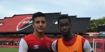 Newell's ganó 2 a 1 en reserva con un gran partido de Ze Turbo