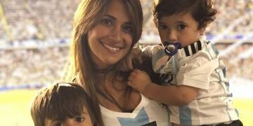 Antonela Roccuzzo con Thiago y Mateo (Instagram)