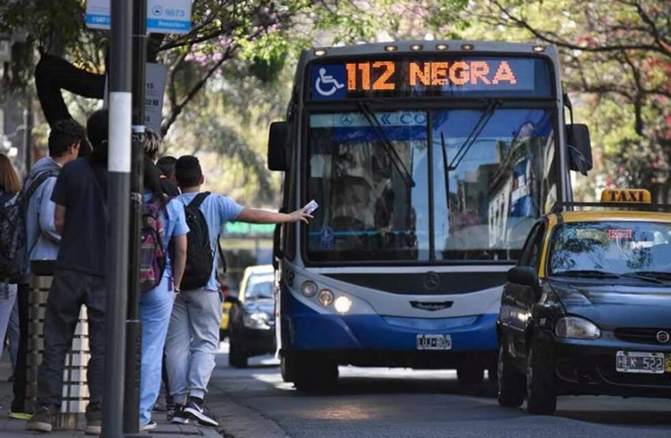 Medio boleto universitario y terciario: ¿cómo tramitarlo en Rosario?