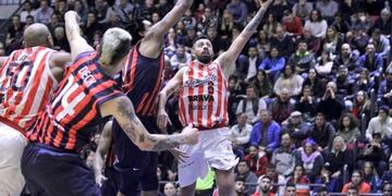 Los Albirrojos le jugaron de igual a igual al bicampeón\u002E Una campaña inolvidable\u002E