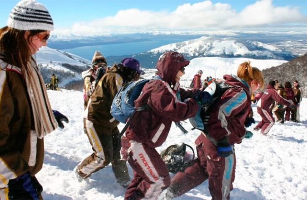 Más de 1.400 los estudiantes afectados por un brote de gastroenteritis en Bariloche