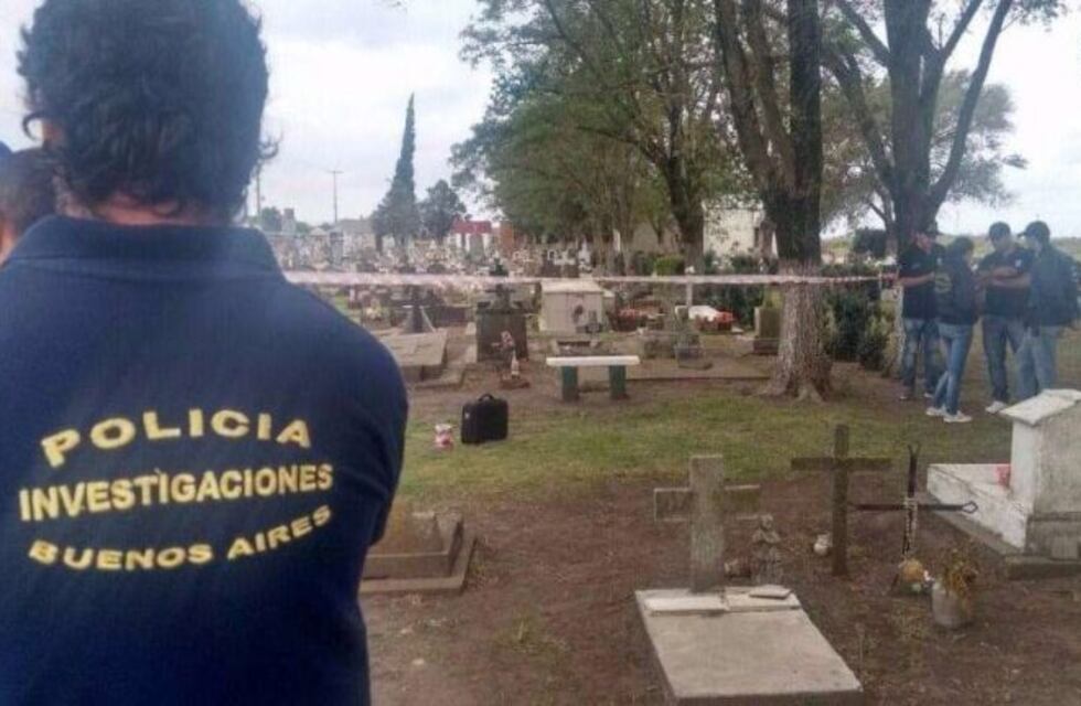 Miramar: tres familias piden que se abran las tumbas de sus hijos