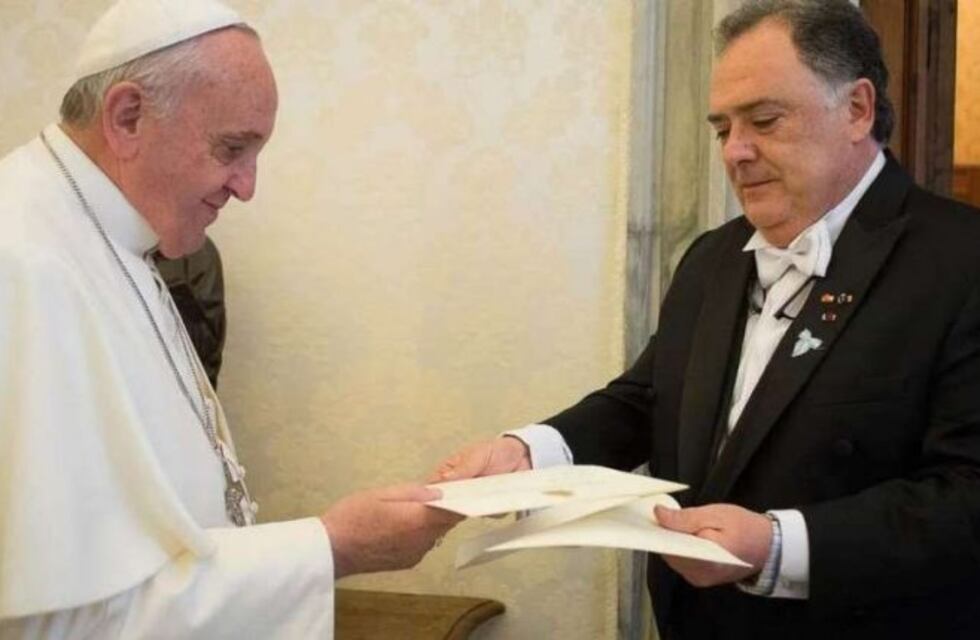 La Iglesia le respondió a Eduardo Valdés y ratificó la postura del Papa Francisco en contra del aborto