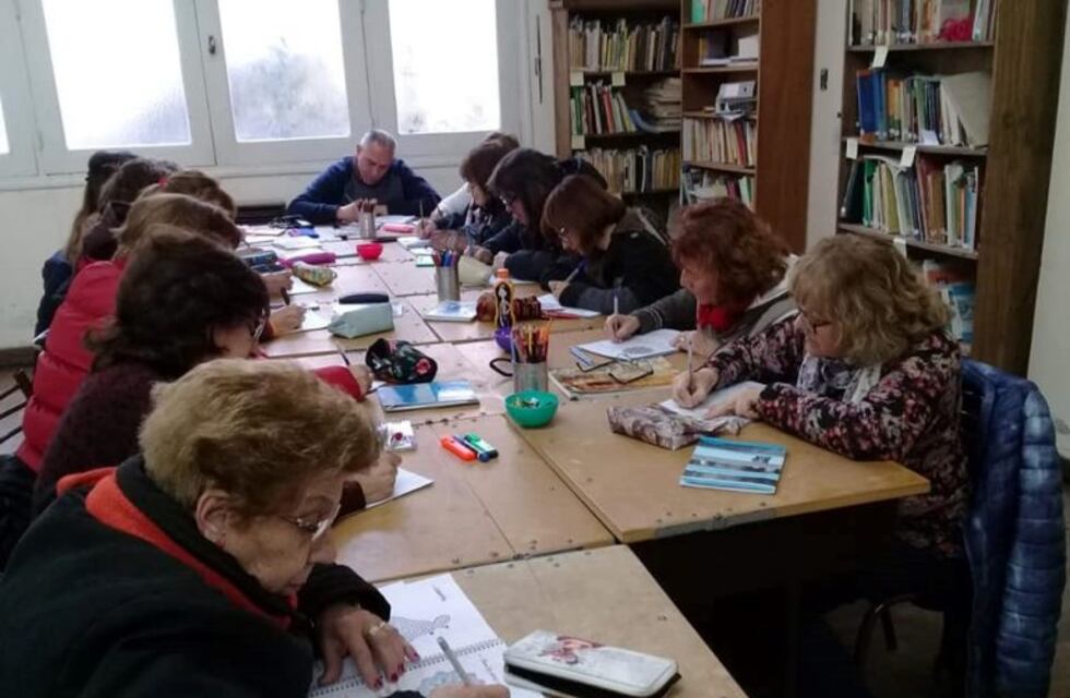 Maratón nacional de lectura en la biblioteca Alberdi