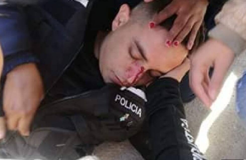 Cuatro policías heridos durante el enfrentamiento