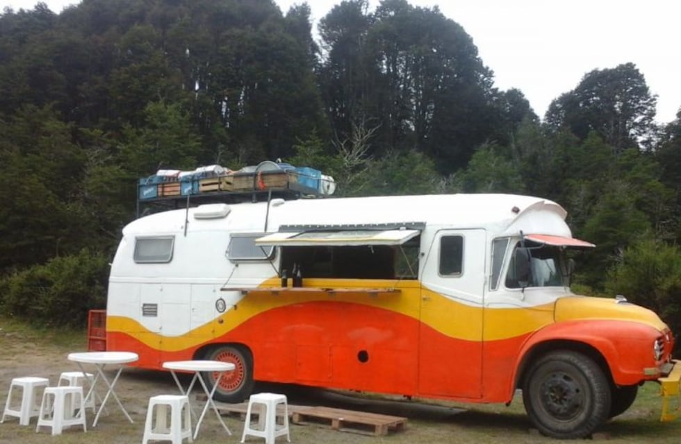 Dos mendocinos planean ir a Rusia 2018 con su motorhome