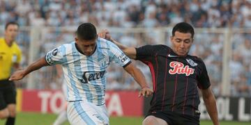 El ex volante de Atlético Tucumán jugó la Copa Libertadores el año pasado\u002E (EFE)