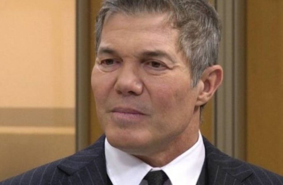 Fernando Burlando abandonó un móvil: "Si quiere saber algo de Thelma Fardin llame a su abogado"