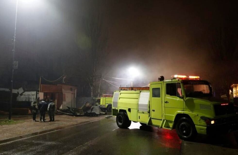 Una falla eléctrica provocó un incendio en Gonnet