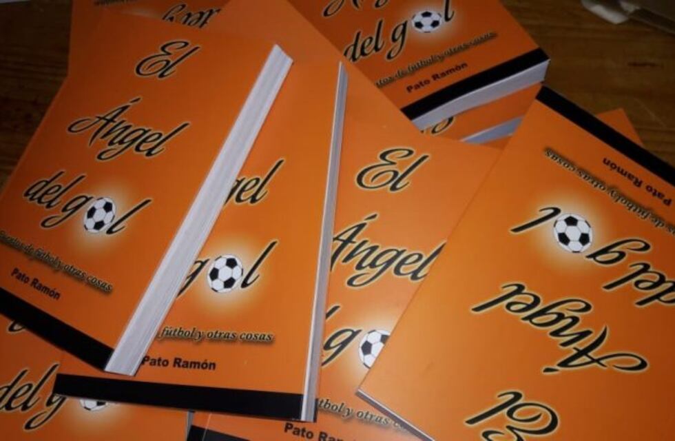 Miguel Pato Ramón presenta "El ángel del gol" en Santiago Temple