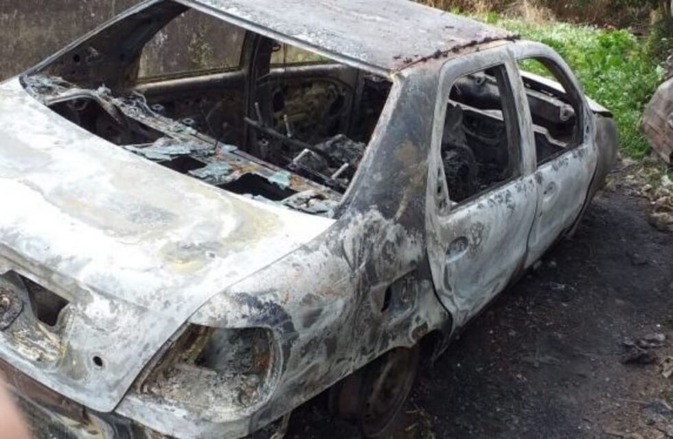 Discutió con el vecino, le robó y le prendió fuego el auto y la vivienda