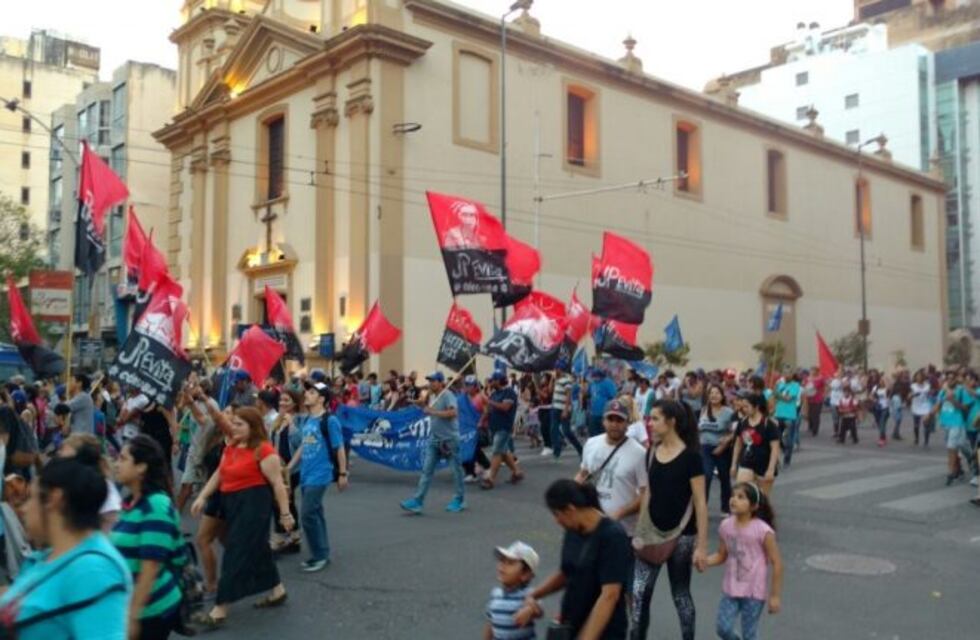 Se realizó en Córdoba la Marcha de la Gorra contra el abuso policial