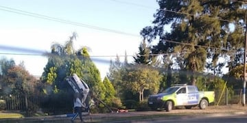 El auto en el que se trasladaban se estrelló contra una medianera (web)\u002E