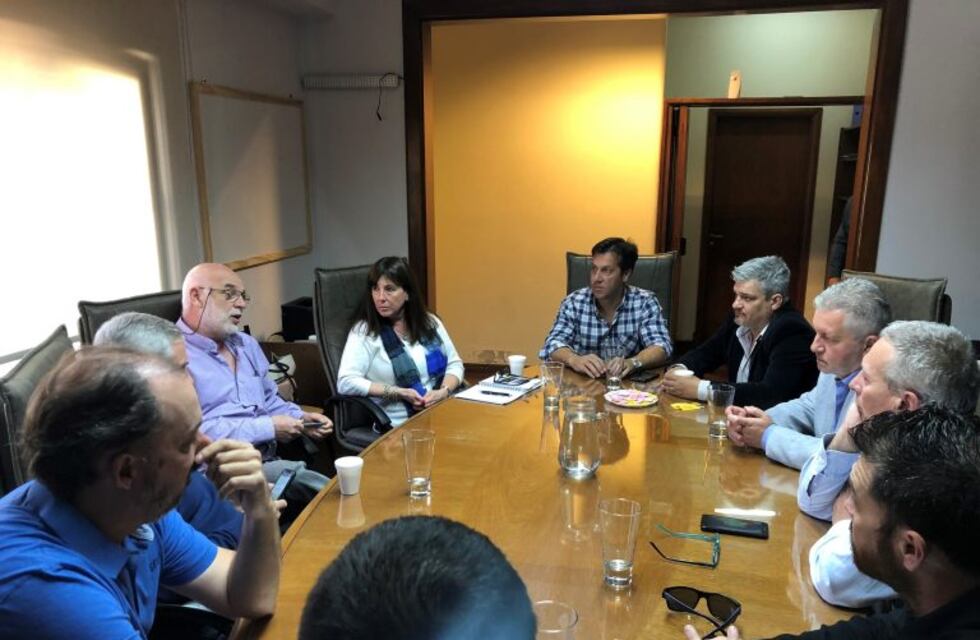 Autoridades de Aduana se suman al operativo logístico de Puerto Quequén