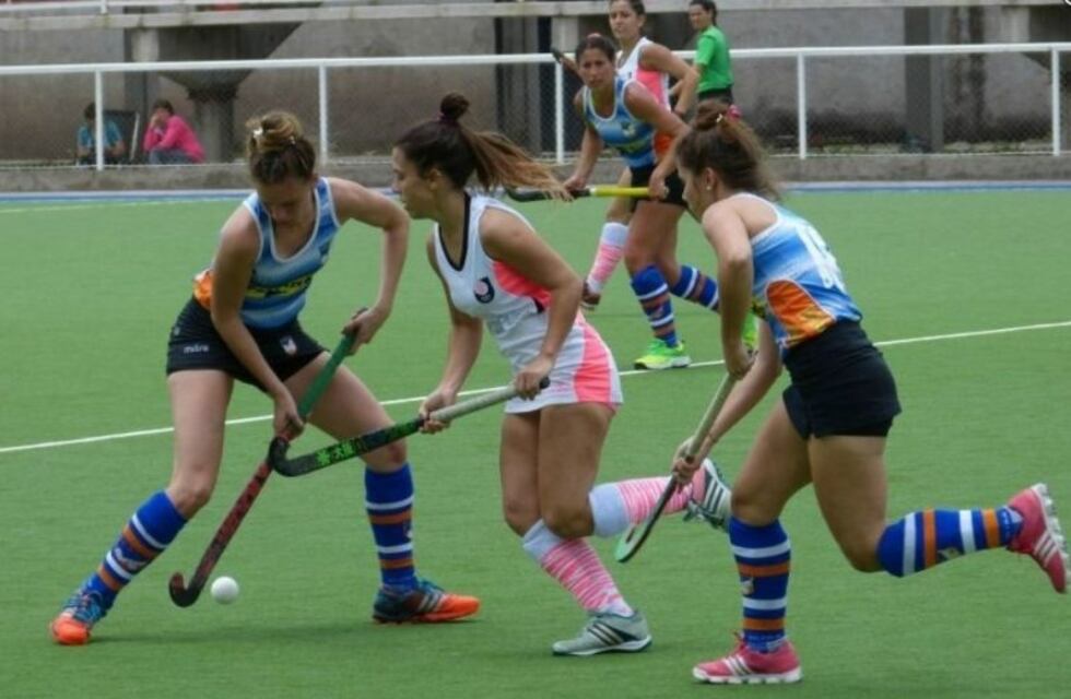 El Campeonato Argentino comenzó este jueves con partidos en Santa Fe y Paraná