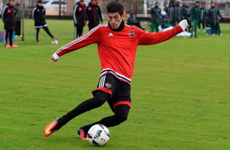 Ortiz se va de Newell's y Amoroso tiene un pie y medio afuera