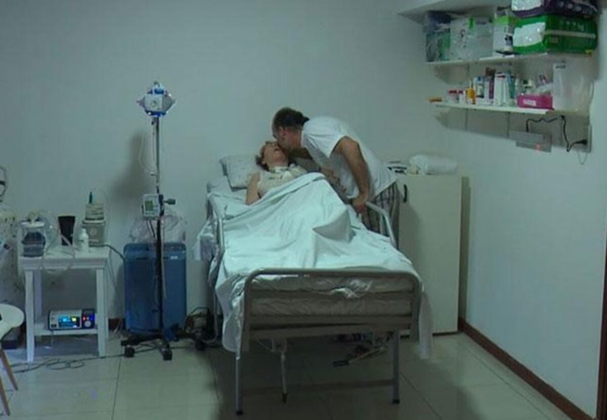 Valeria Reinoso quedó cuadripléjica tras una cirugía estética\u002E